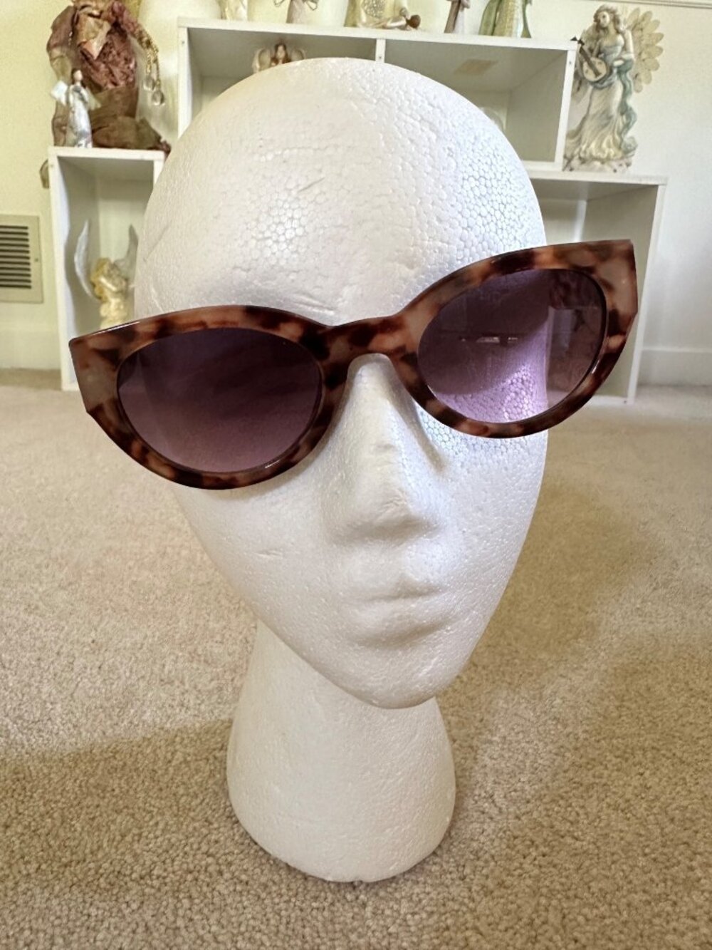 Tortoise Shell Cat Eye Sunglasses With Gold Accent UV Protection Retro Style